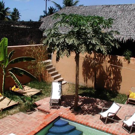 Bed and Breakfast Patio Dos Quintalinhos - Casa Di Gabriele Ilha de Mocambique Exterior foto
